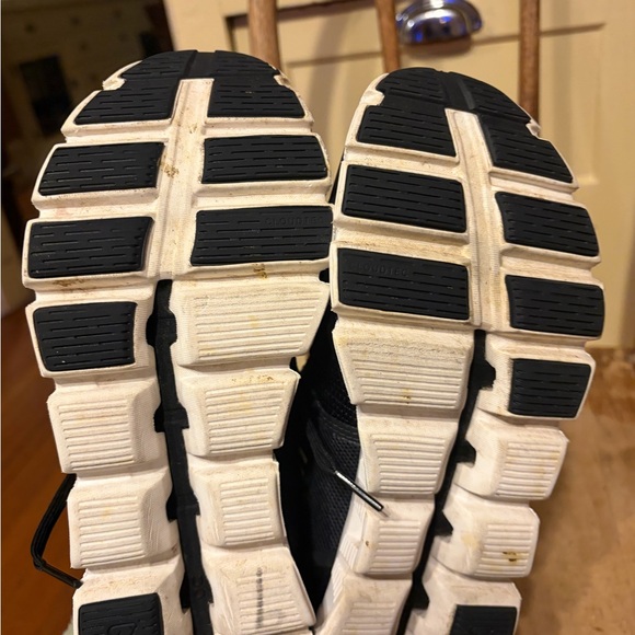 On Running women Black and White Athletic Shoes - Picture 12 of 16